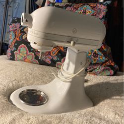 Kitchen Aid Mixer 