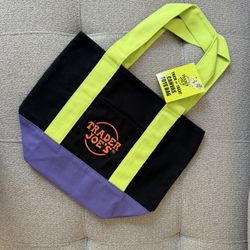 Trader Joe’s “TRICK OR TREAT” canvas tote bag