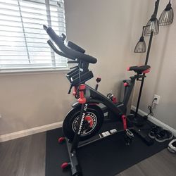 Schwinn IC4 Stationary Bike