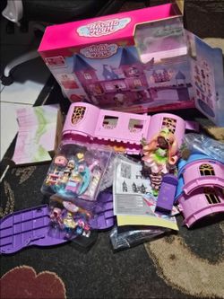 Royal high Castle dollhouse