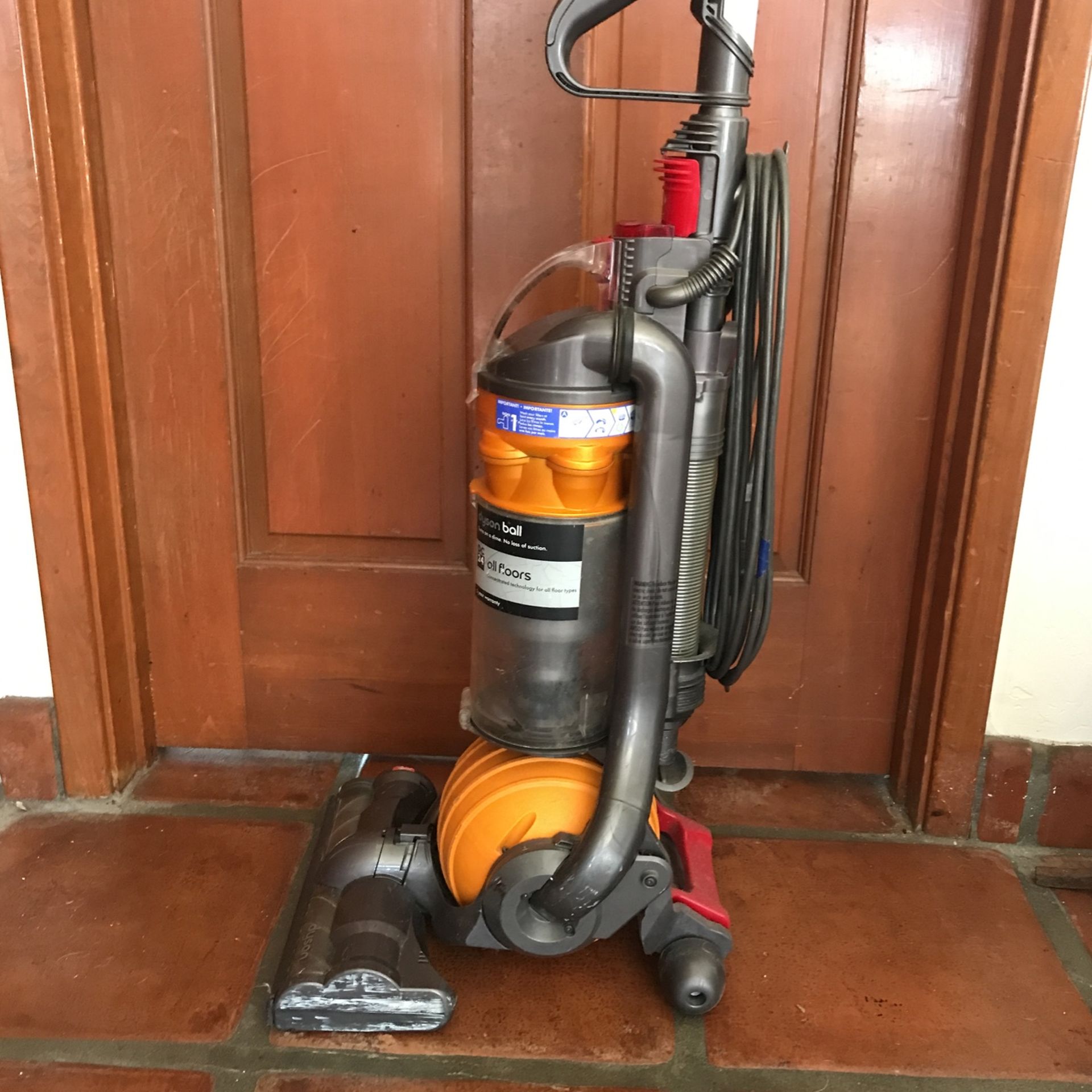 dyson ball DC24 vaccum