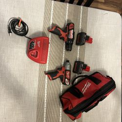 Milwaukee M12 Drill/Impact Combo