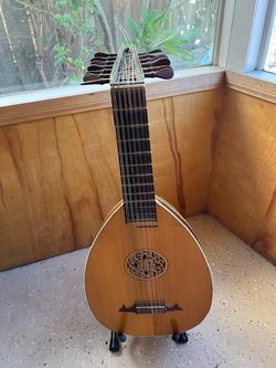 Exquisite & Unique 13 String Lute/Oud Musical Instrument with Original Case Excellent Condition