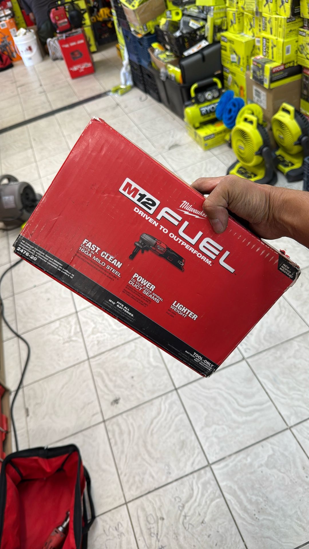 Milwaukee M12 16 Ga Variable Speed Nibbler