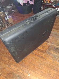 Massage table