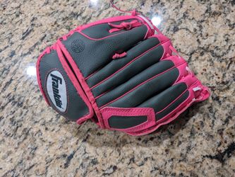 Girls Franklin Baseball Glove