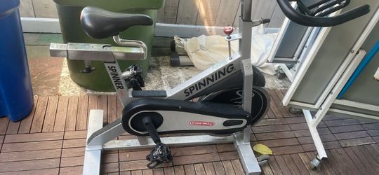 Spin bike
