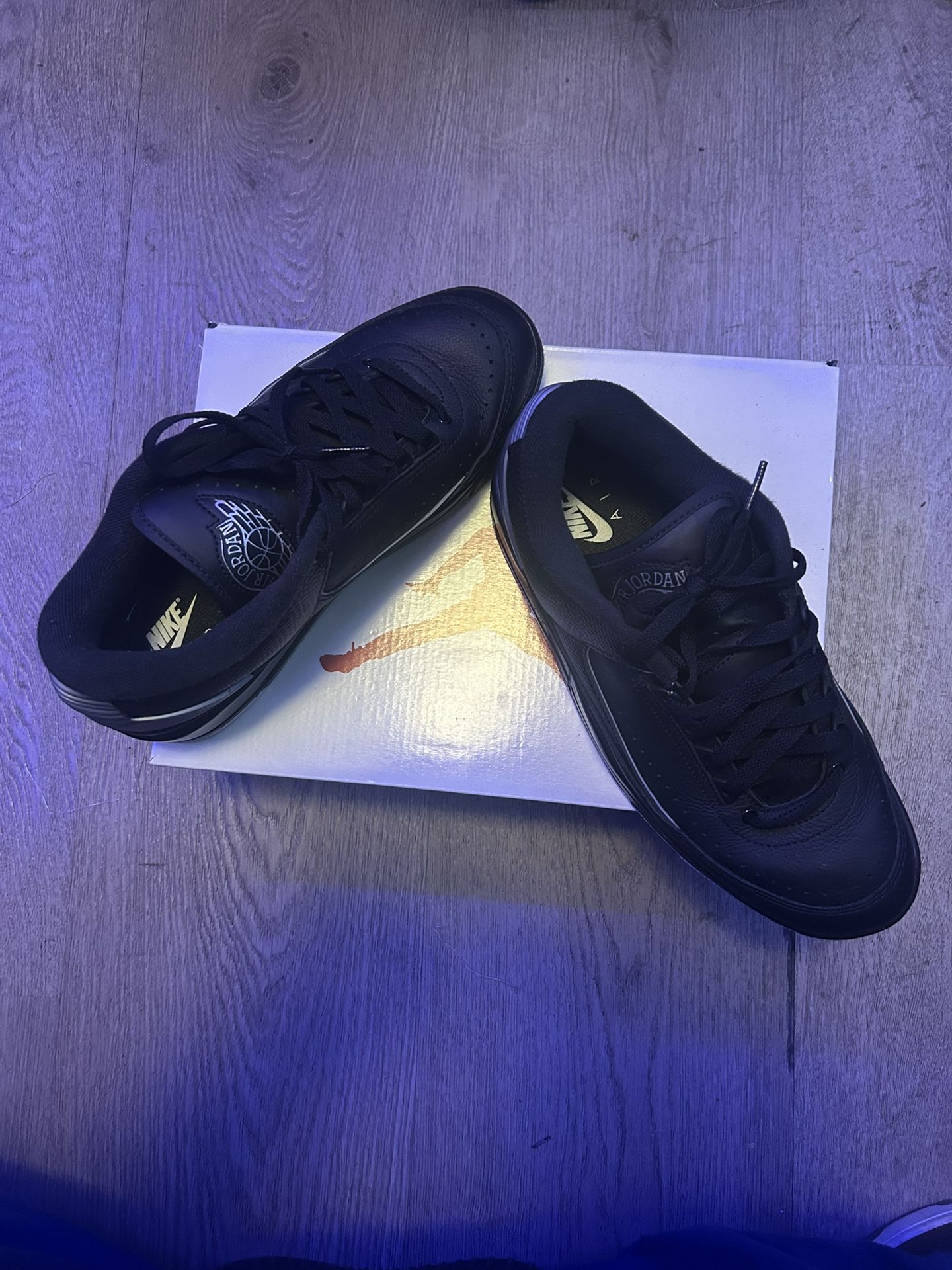 Black air Jordan 2 Sneakers Size9