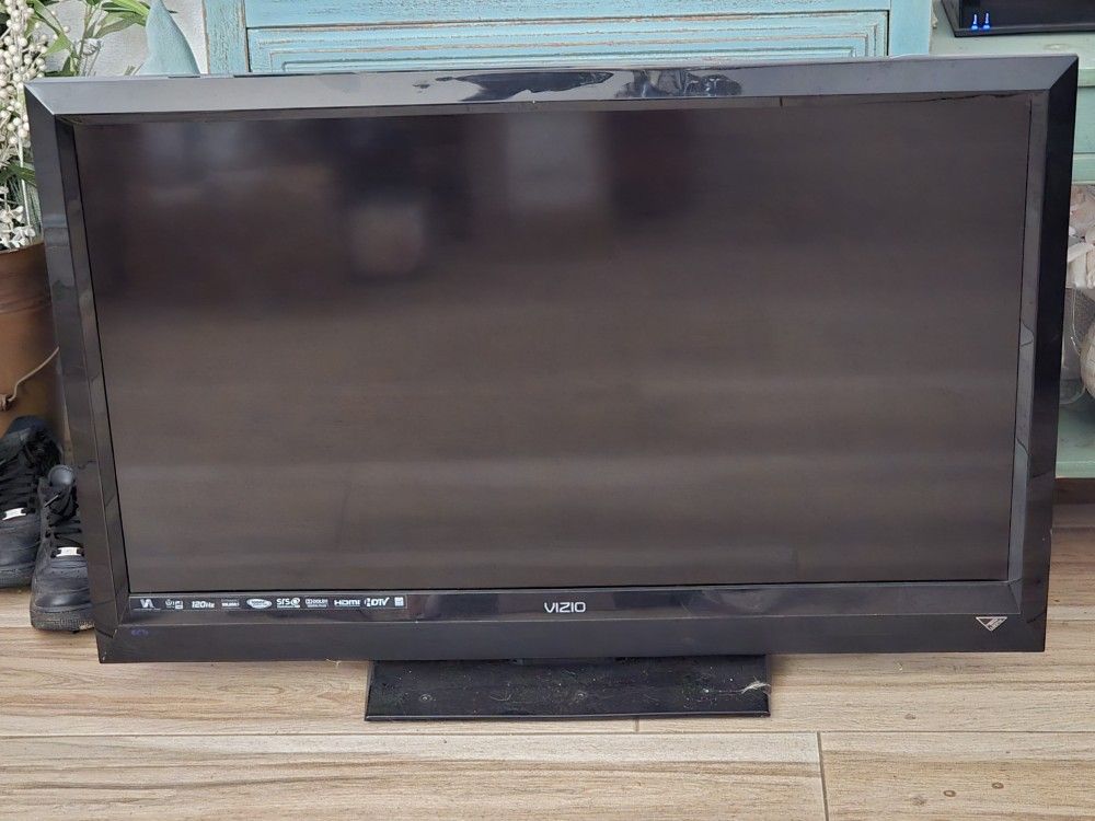 Sony TV Not Smart 43 Inches Used