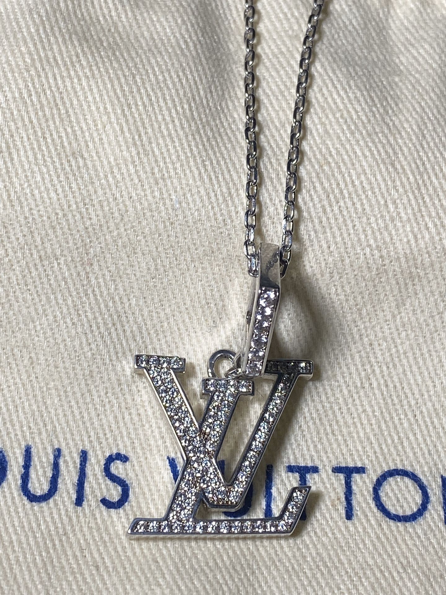 Louis Vuitton Necklace for Sale in New York, NY - OfferUp