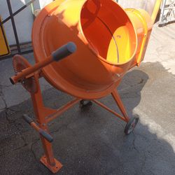 Central Machinery 3 1/2 Cubic Feet Cement Mixer