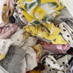 Newborn Girl Clothes And Swaddles 
