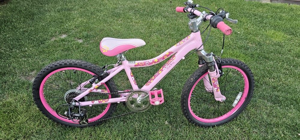 Performance Bike Girl's Starling 20"