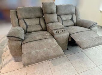 Free Delivery Today! Like new ! Steam cleaned Recliner Sofa with USB and power plug. Chair with No rips or Stains.  Beautiful couch