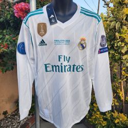 Real Madrid Home CR7 Retro Soccer Jersey 2018