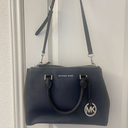 Michael Kors Leather Purse 
