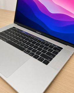 MacBook Pro 15” 💻🔥 Apple i7 ⚡ 16GB RAM 🚀 1TB SSD 💾 Touch Bar ✨ Office/Logic/Final Cut 🎵🎬 1-Year Warranty ✅ $0 Down Finance 💳