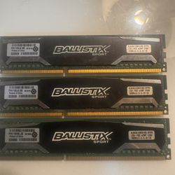 Sport 4GB Single DDR3 1600 MT/s (PC3-12800) UDIMM 240-Pin Memory 
