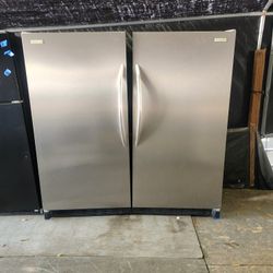 Frigidaire Commercial Fridge & Frezzer