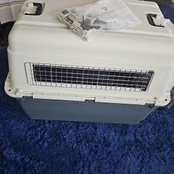 Huge Dog Kennal On Wheels Brand New