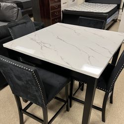 Tall Pub Style Dinette Set!