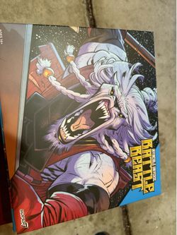 Súper 7 Invincible Battle Beast figure SDCC