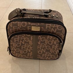 Kenneth Cole Carry On Bag