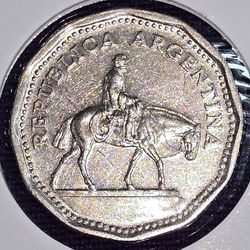 1967 Argentina 10 Pesos Coin