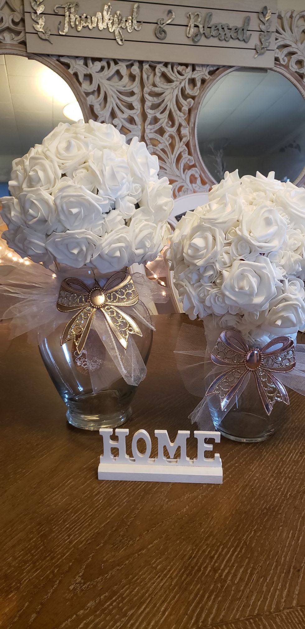 Beautiful glass vases,white Rose's