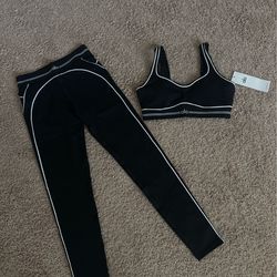 Alo Set Activewear Matching Set Sports Bra and Leggings Women Size Large