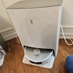 Deebot T20 Mopping And Vacuum Station