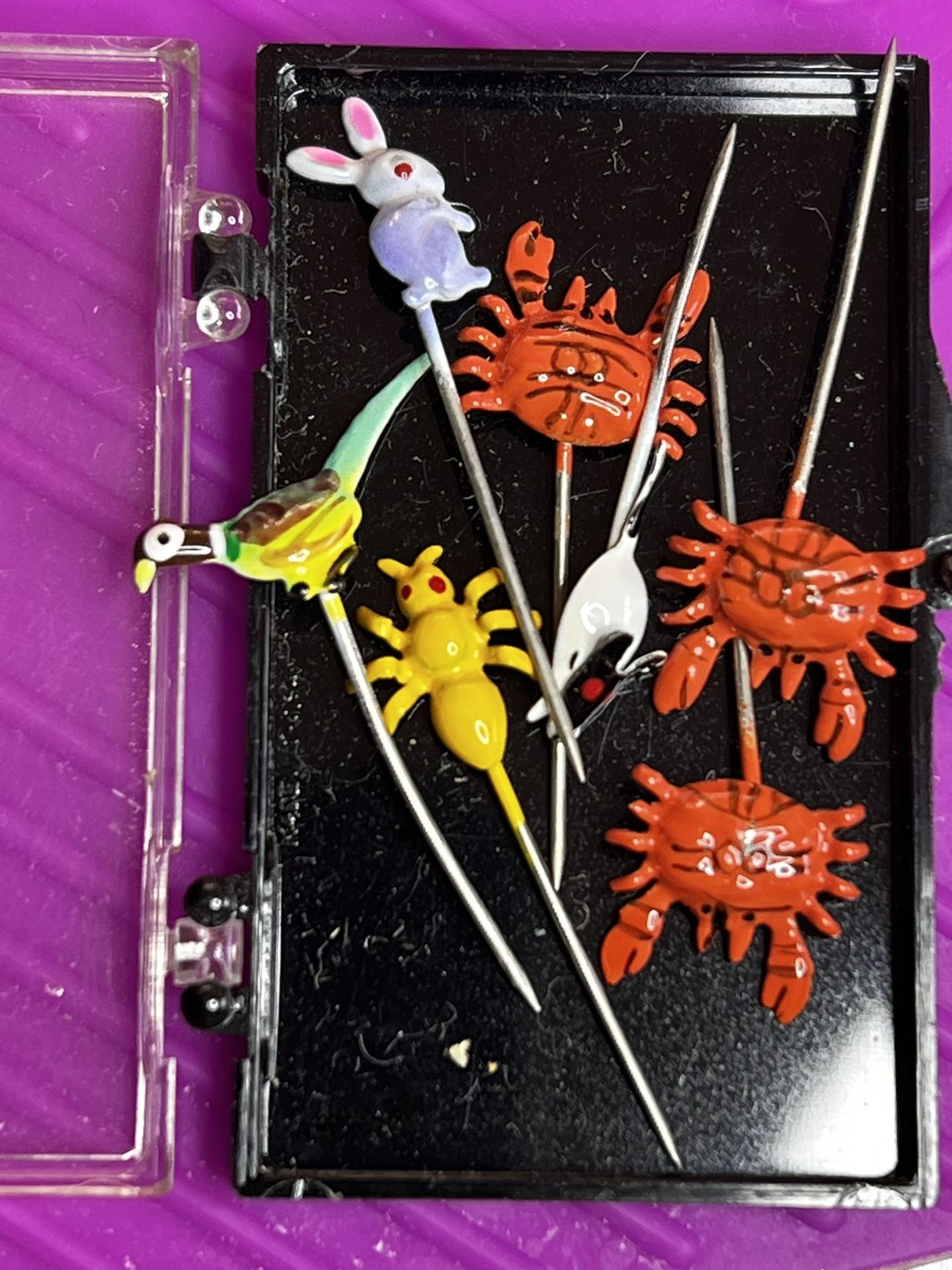 Lacquer Animal Straight Pins