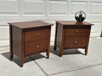 Brown Dovetailed Nightstands (2)