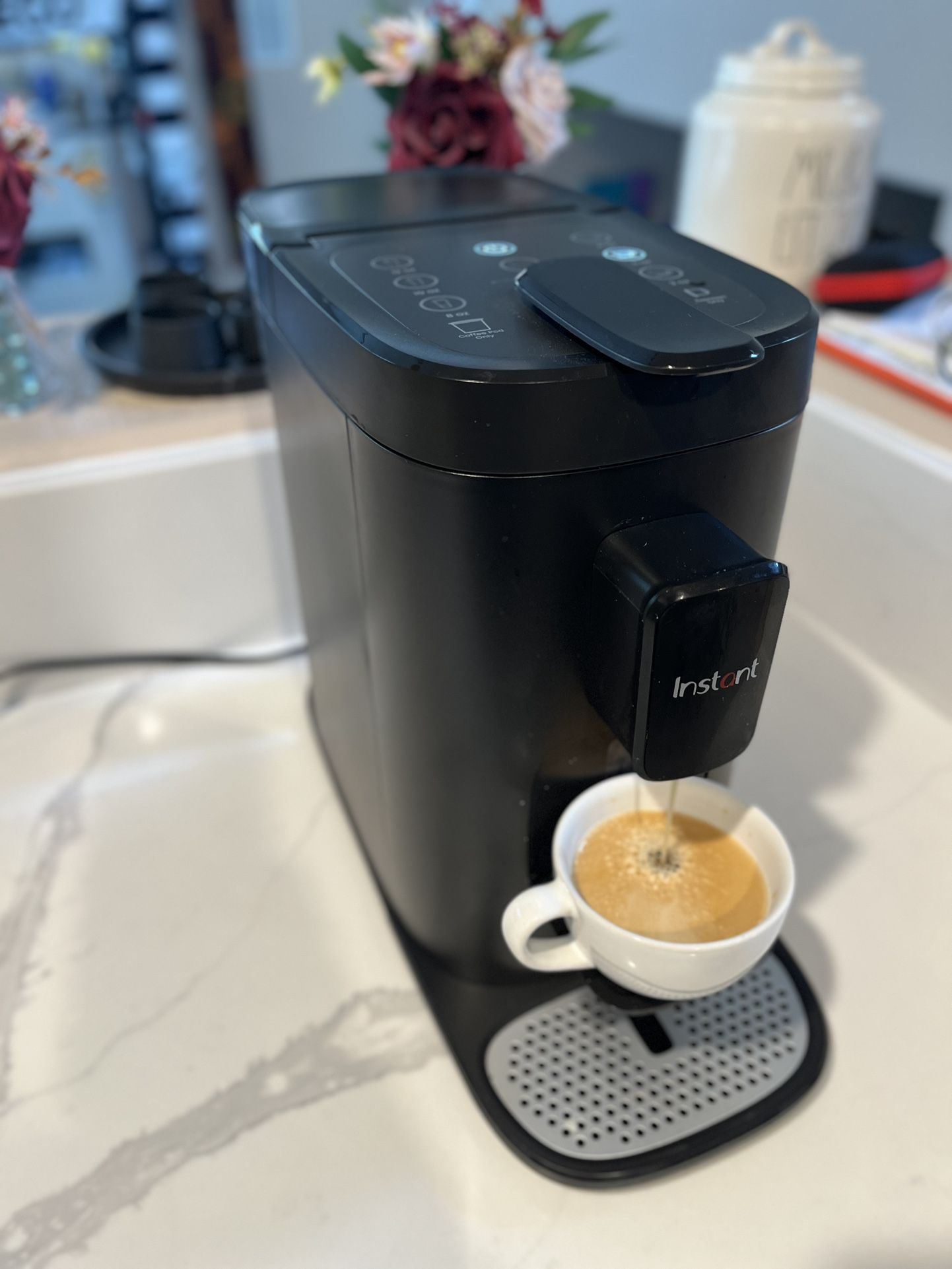 Instant Pot Dual Pod Coffee Maker w/ over 100 coffee pods