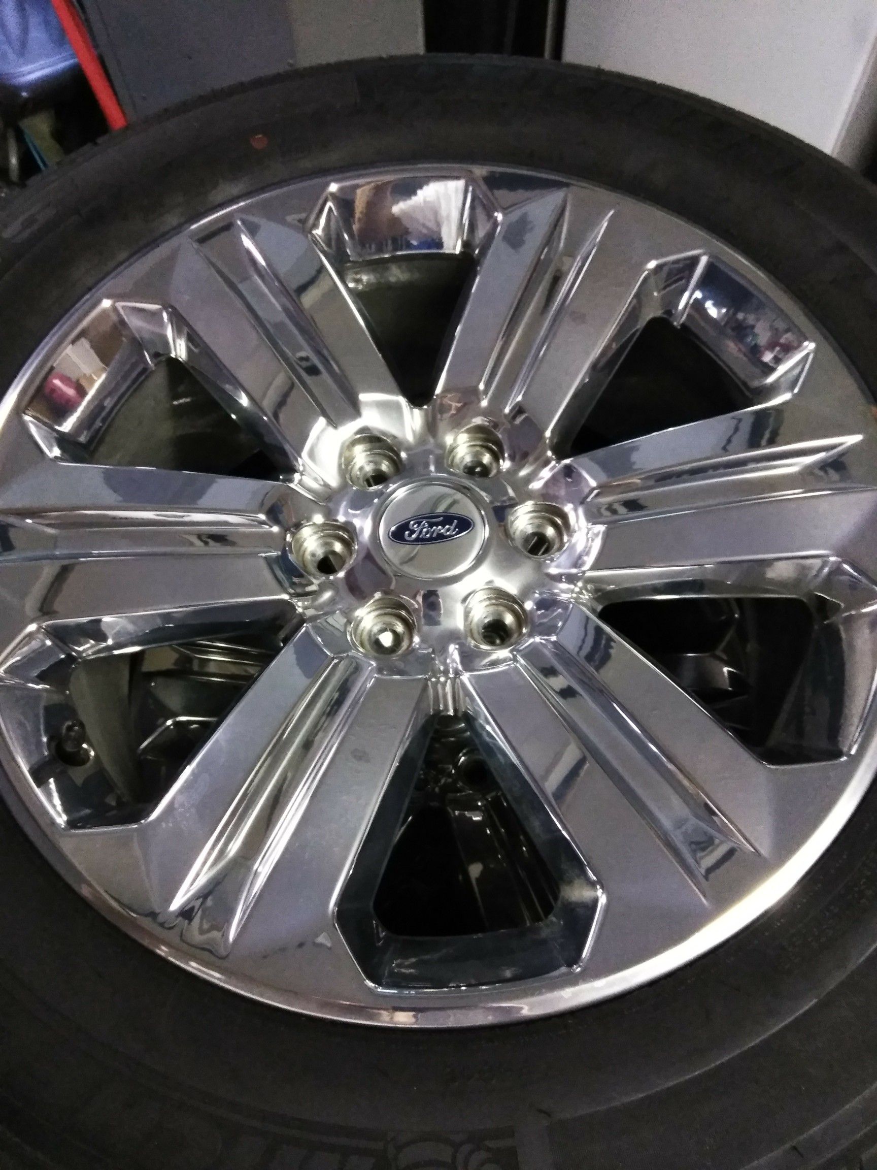 NEW 20" chrome rims w/ NEW Michelin tires