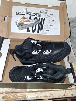 Jordan Spizike Low (GS) 5.5 Y Brand New
