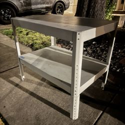 Feee Metal Table 