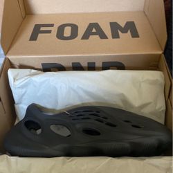 Yeezy Foam RNR