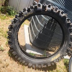 Used Dirt Bike Tire V300R 110/90-19 M/C 62M