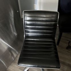 Black Modern leather Office chair 