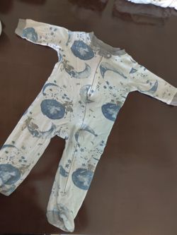 Baby Burst bee Footed Pajamas 6-9month