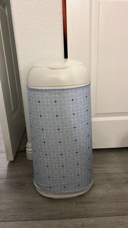 Genie Diaper Trash Can 
