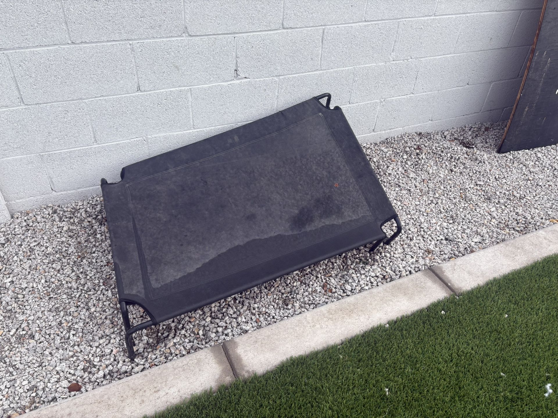 🛏️ Elevated Dog Bed – $10 – Tempe Pickup Only