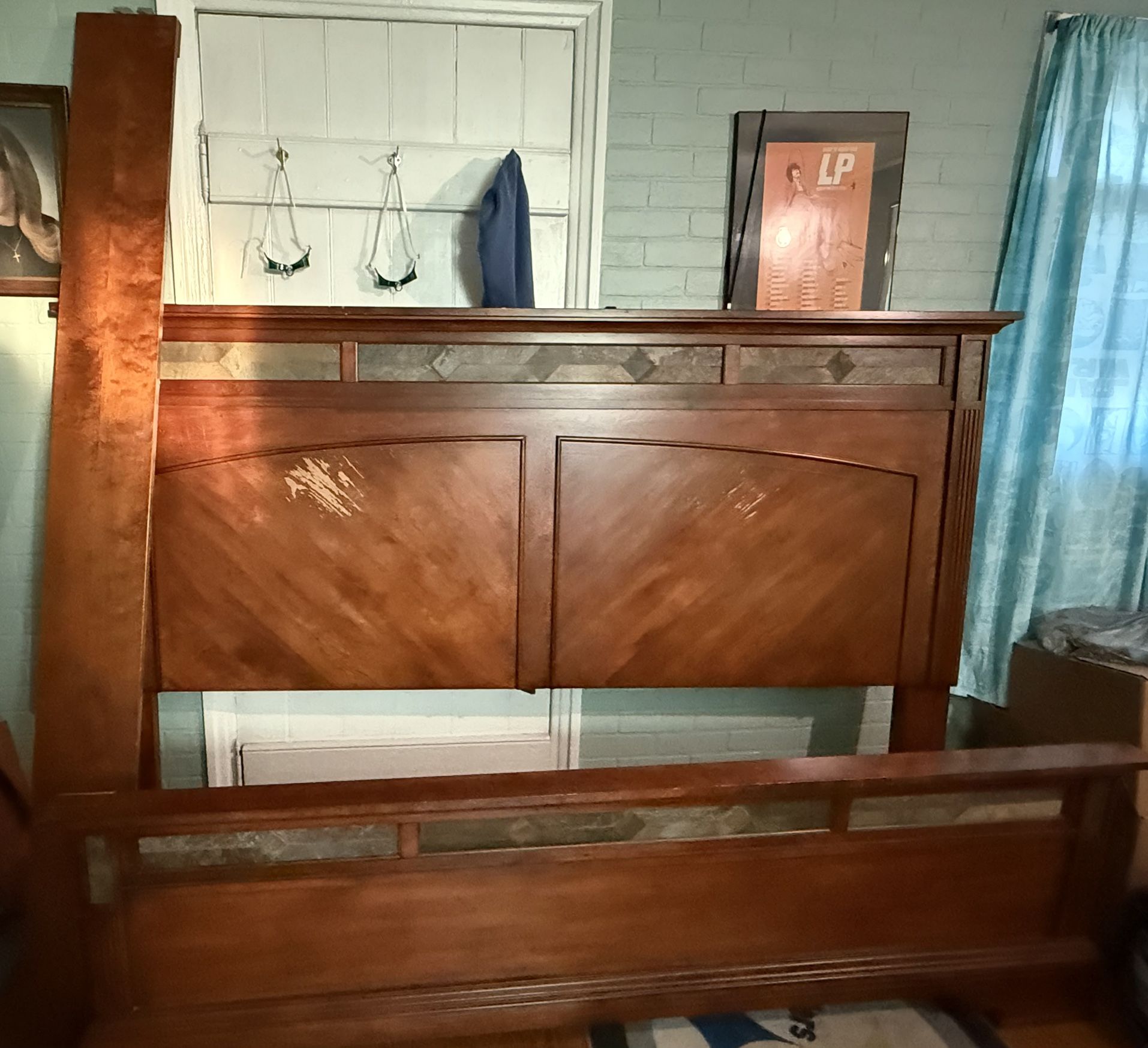 Ashley King Panel Bed – Timberline/Toscana B453 – Rustic Finish