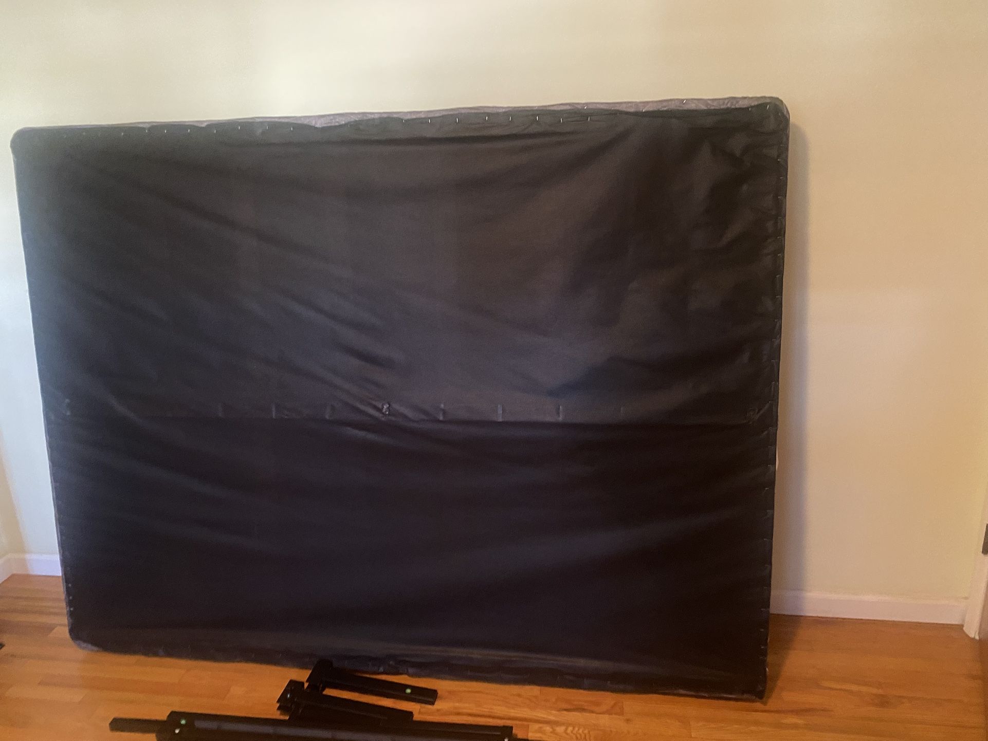 Queen Mattress Box