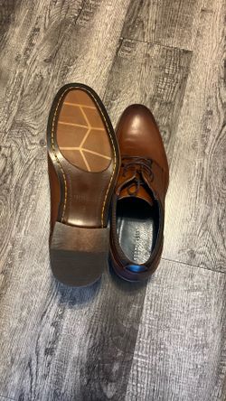 Dress shoes