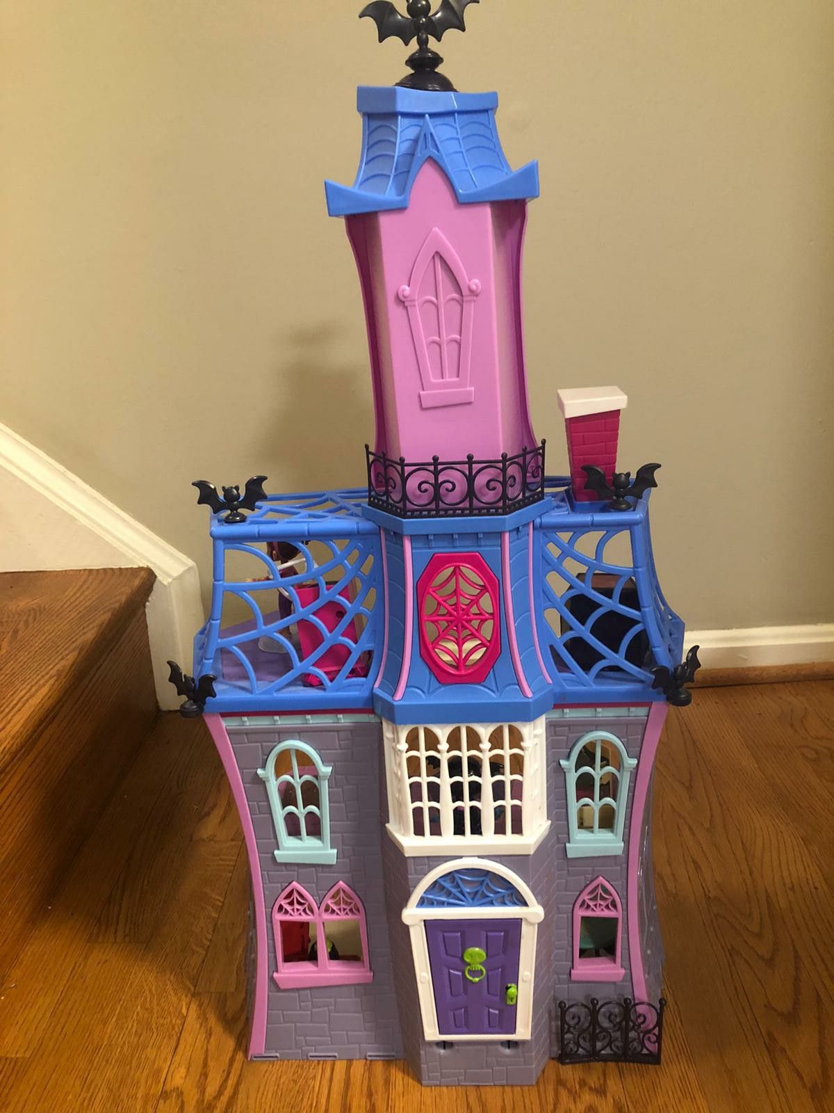 Vampirina house