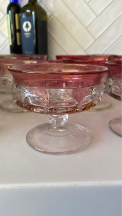 Laurel leaf vintage kings crown glass dishes