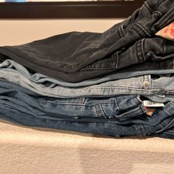 6 Pairs of boys Levi's jeans 