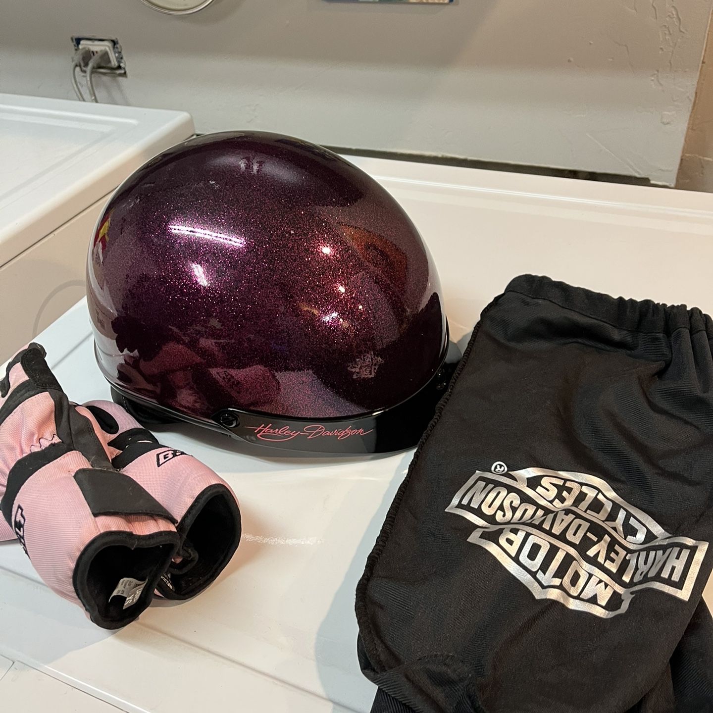 female harley motorcycle helmets Hot Leathers HLD1005 Lady Lotus Gloss Black DOT Approved Skull Cap Half Helmet for Men and Women Biker this helmet is less bulky than normal half helmets REVIEW: Harley-Davidson Skyline Helmet -